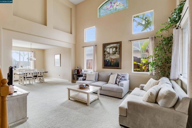523 Whitehall Ct, Oakley, CA 94561