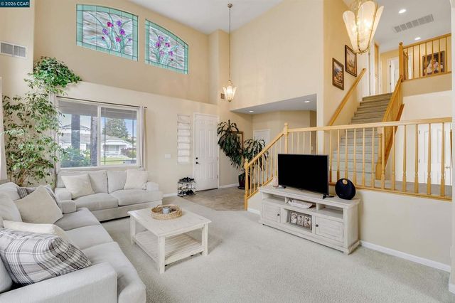 523 Whitehall Ct, Oakley, CA 94561