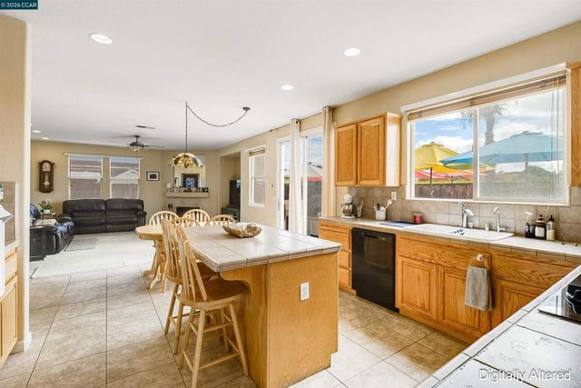 523 Whitehall Ct, Oakley, CA 94561