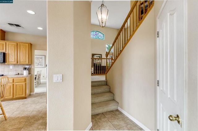 523 Whitehall Ct, Oakley, CA 94561
