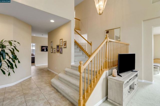 523 Whitehall Ct, Oakley, CA 94561