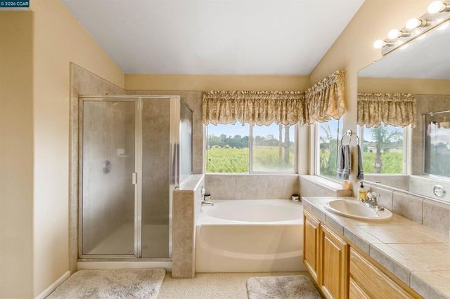 523 Whitehall Ct, Oakley, CA 94561