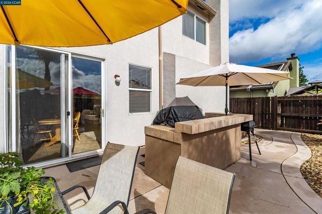 523 Whitehall Ct, Oakley, CA 94561