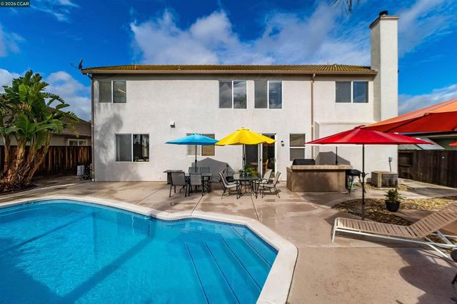 523 Whitehall Ct, Oakley, CA 94561