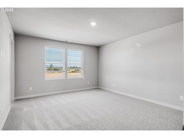 891 Legacy St, Eugene, OR 97402