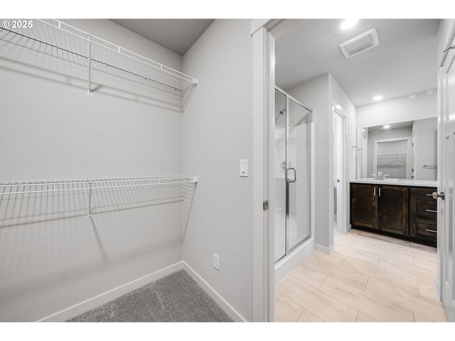 891 Legacy St, Eugene, OR 97402