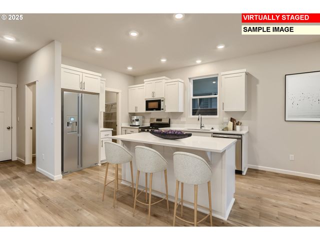 891 Legacy St, Eugene, OR 97402