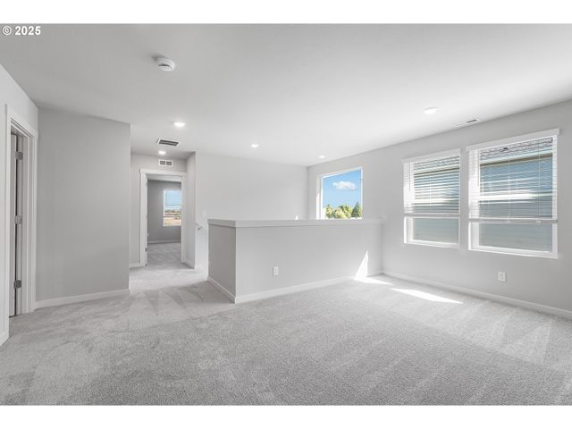 891 Legacy St, Eugene, OR 97402