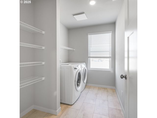 891 Legacy St, Eugene, OR 97402