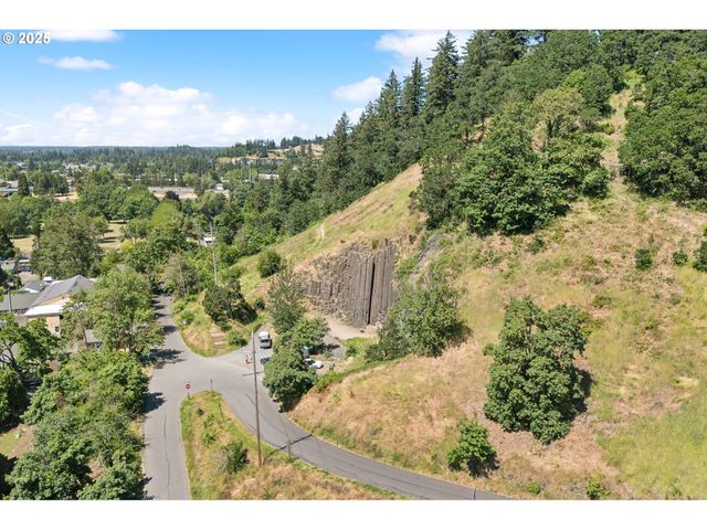 891 Legacy St, Eugene, OR 97402