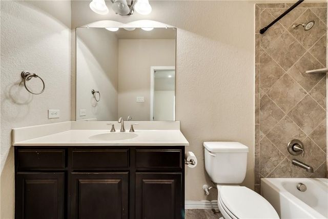 2452 Embleton Drive, Lewisville, TX 75067