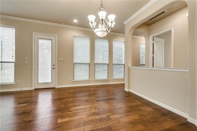 2452 Embleton Drive, Lewisville, TX 75067