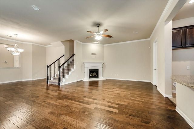 2452 Embleton Drive, Lewisville, TX 75067