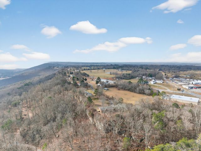 190 Adkins Lane, Trenton, GA 30752