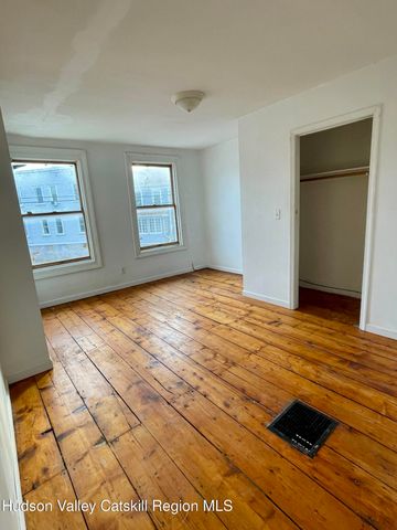 438 Carroll Street, Hudson, NY 12534