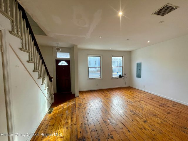 438 Carroll Street, Hudson, NY 12534