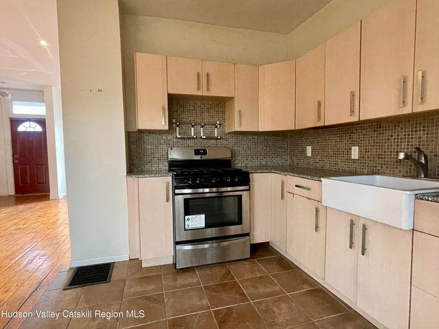 438 Carroll Street, Hudson, NY 12534