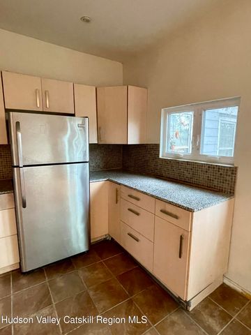 438 Carroll Street, Hudson, NY 12534