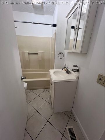 403 17th Street, Dunbar, WV 25064