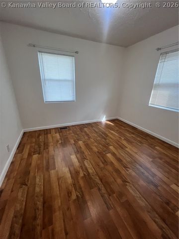 403 17th Street, Dunbar, WV 25064