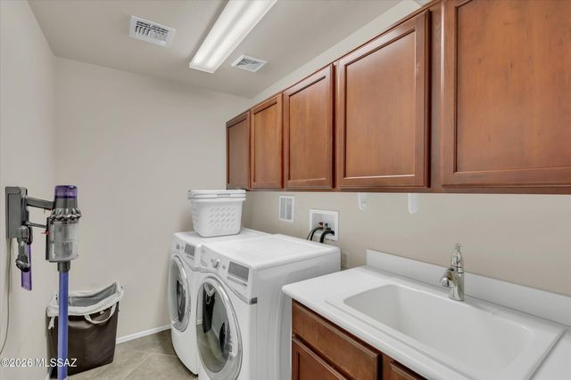 6095 S Jakemp Trail, Tucson, AZ 85747
