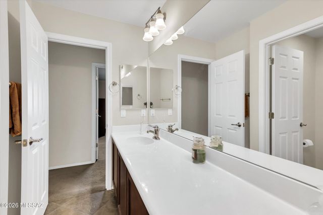 6095 S Jakemp Trail, Tucson, AZ 85747