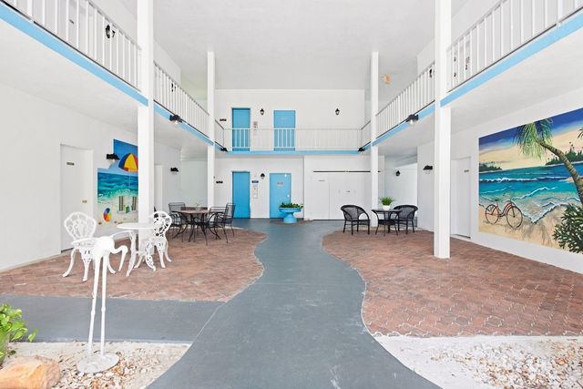 300 CLYDE LANE 209, Dunedin, FL 34698