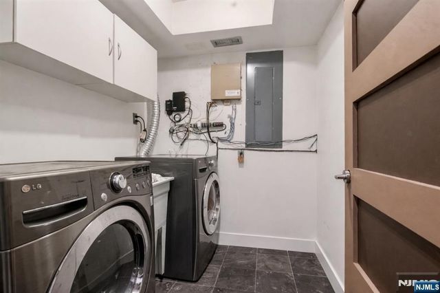 760 Undercliff, Edgewater, NJ 07020