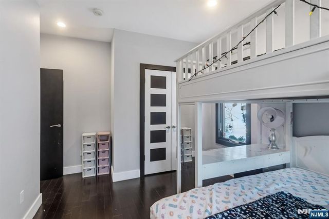 760 Undercliff, Edgewater, NJ 07020