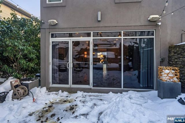 760 Undercliff, Edgewater, NJ 07020