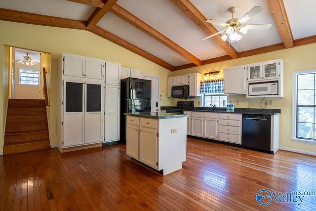 108 SE Bear Creek Road, Fort Payne, AL 35967