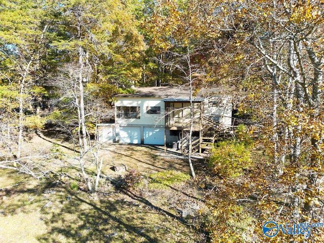 108 SE Bear Creek Road, Fort Payne, AL 35967