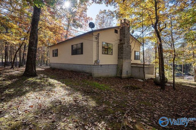 108 SE Bear Creek Road, Fort Payne, AL 35967