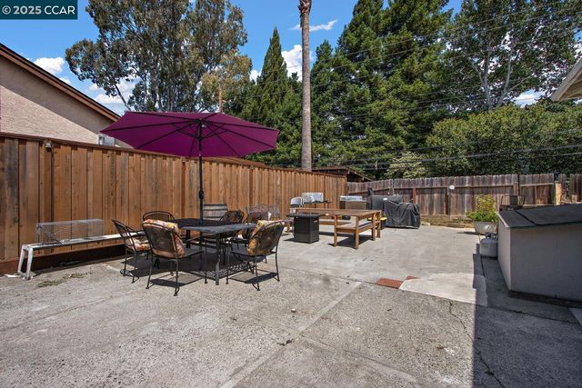 1214 Sereno Dr, Vallejo, CA 94589