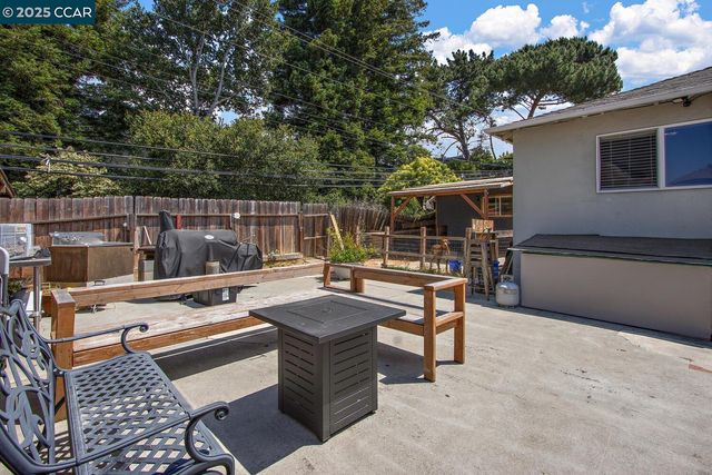 1214 Sereno Dr, Vallejo, CA 94589