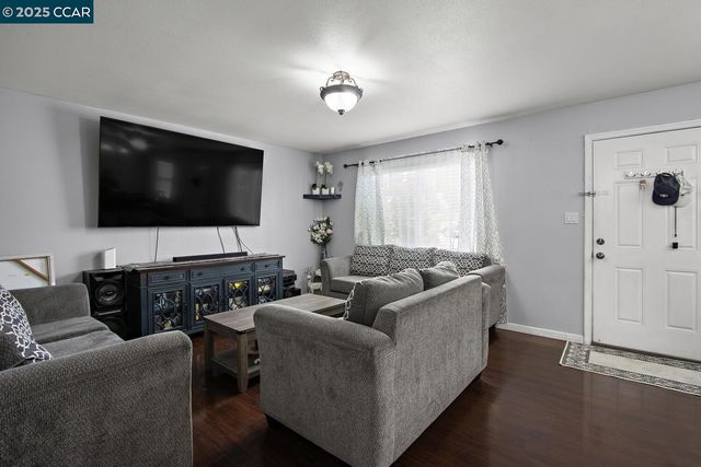 1214 Sereno Dr, Vallejo, CA 94589