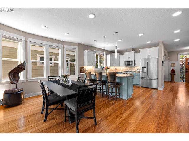 1608 Se 20TH Ave, Portland, OR 97214