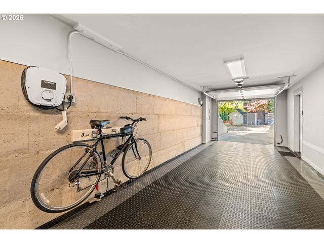 1608 Se 20TH Ave, Portland, OR 97214