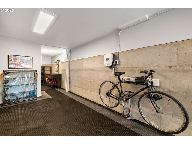 1608 Se 20TH Ave, Portland, OR 97214