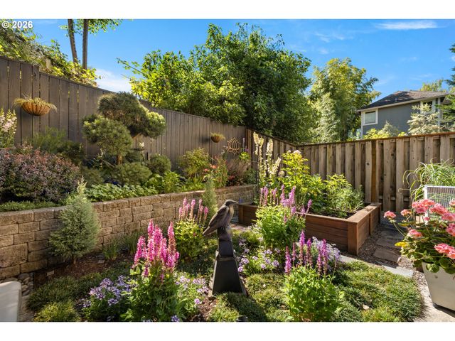 1608 Se 20TH Ave, Portland, OR 97214
