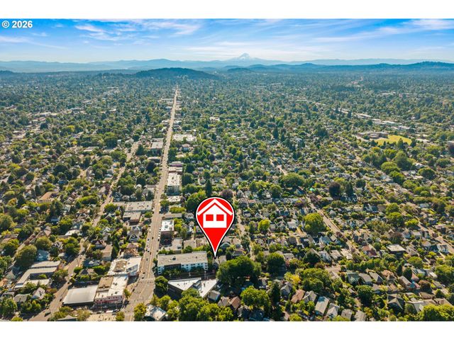 1608 Se 20TH Ave, Portland, OR 97214