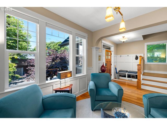 1608 Se 20TH Ave, Portland, OR 97214