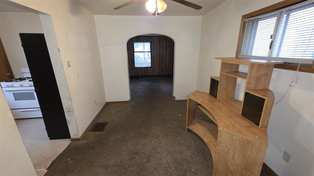 606 S Gorham Street, Jackson, MI 49203