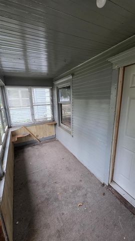 606 S Gorham Street, Jackson, MI 49203