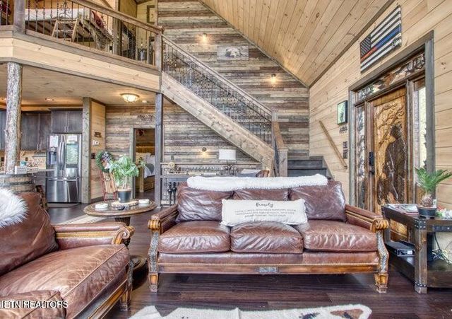 1019 Daisy Lane, Gatlinburg, TN 37738