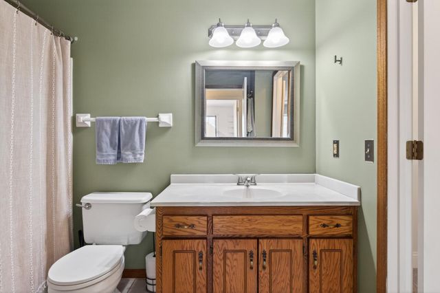 4450 Clover Lane, Eagan, MN 55122