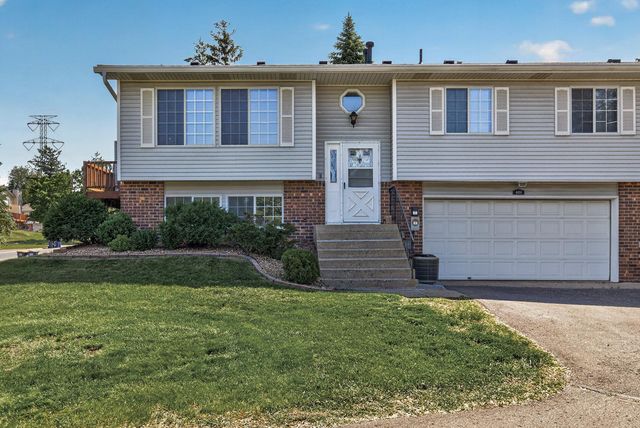 4450 Clover Lane, Eagan, MN 55122