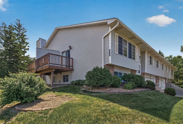 4450 Clover Lane, Eagan, MN 55122