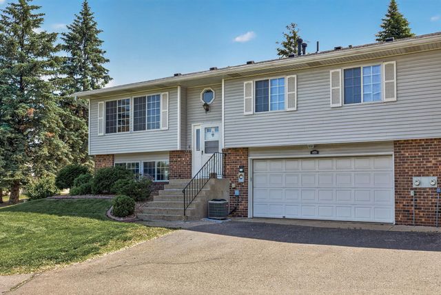 4450 Clover Lane, Eagan, MN 55122