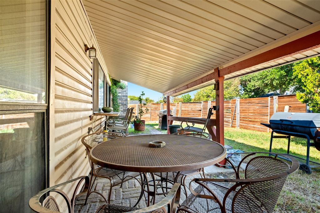 5644 Twitty Street, The Colony, TX 75056 — photo 5